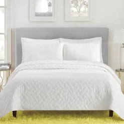 Kirkland's Home Bedspreads & Coverlets-Dream Weaver 3-Pc. Queen Coverlet Set