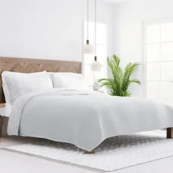 Kirkland's Home Quilts-Gray Scalloped Reversible 3-Pc. King Quilt Set