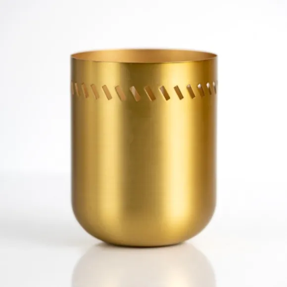 Kirkland's Home Candles-Sandalwood Vanilla Citronella Tin Candle