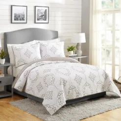 Kirkland's Home Quilts-White And Gray Pattern 3-Pc. King Quilt Set